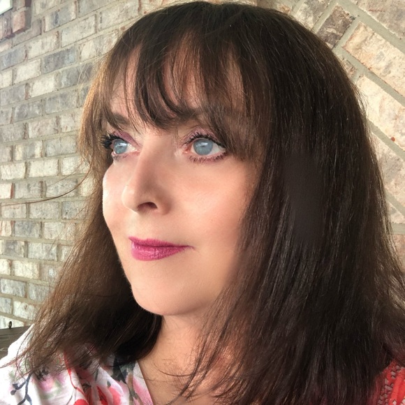 Meet your Posher, Carolyn - Picture 4 of 15